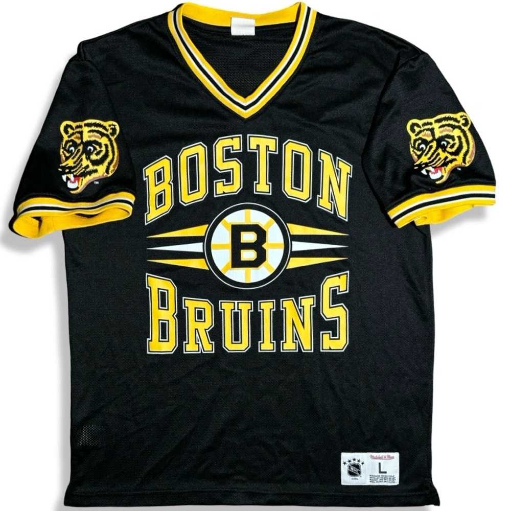 Mitchell & Ness Boston Bruins Jersey